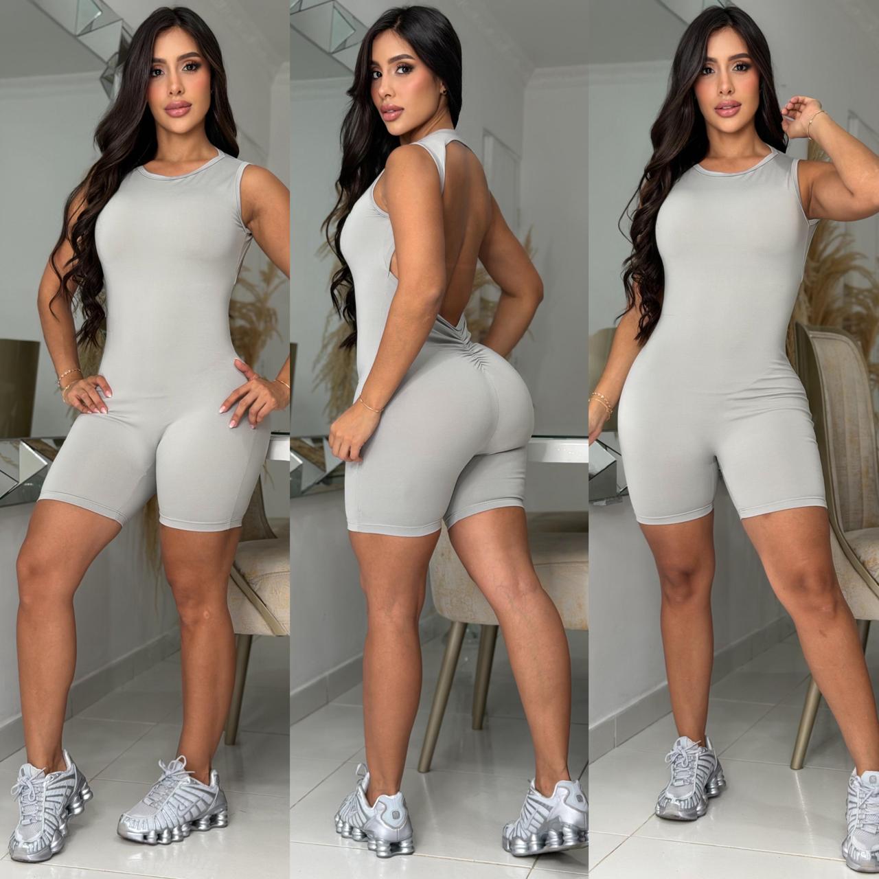 Enterizo short realce