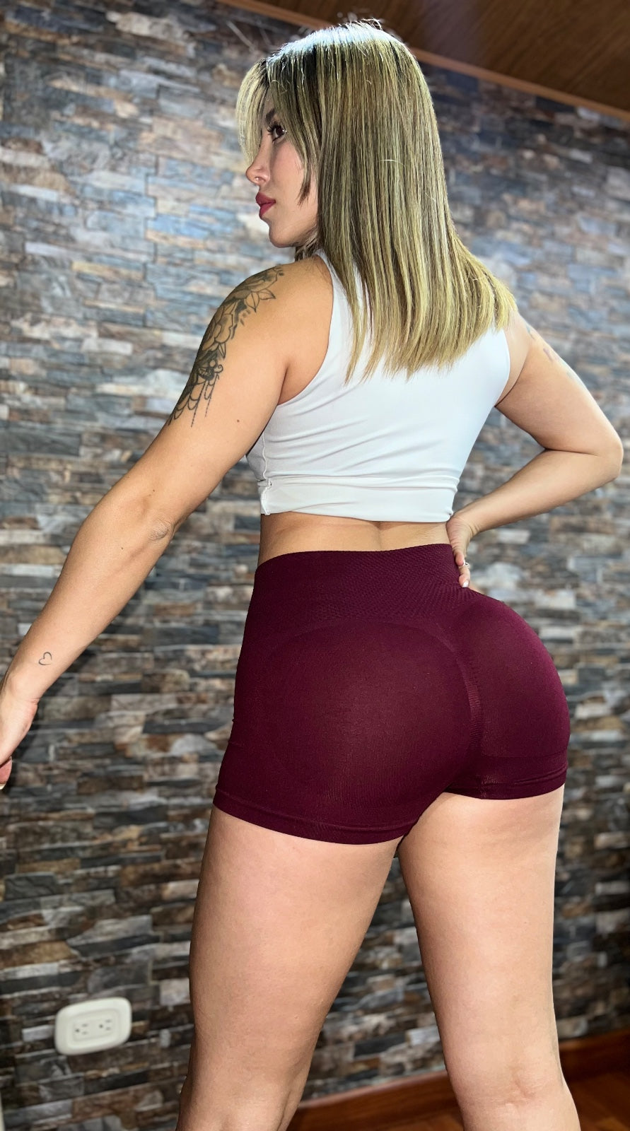 Panty levanta cola